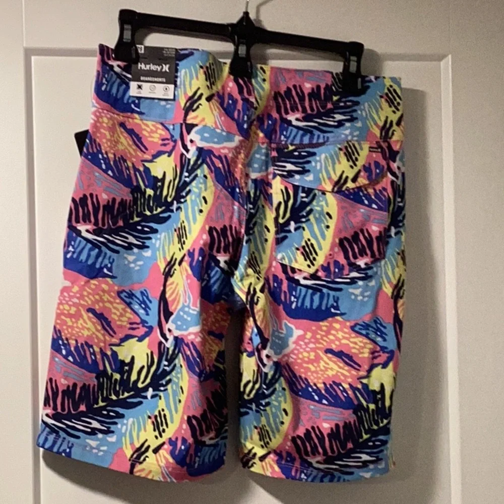 Hurley vibrant board